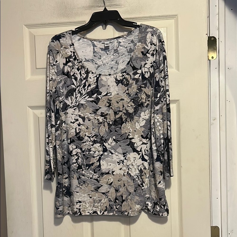 Croft & Barrow Gray Floral Print Top Size Large